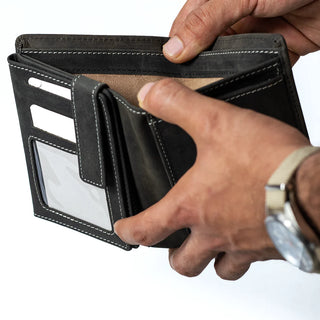 CARBONADO Bifold Wallet Classic (Black)